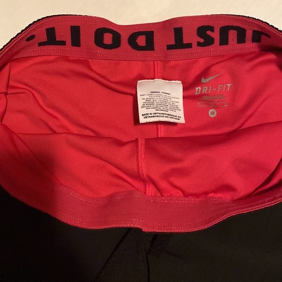 Nike Dri fit brief lined shorts Size M - Picture 2 of 3